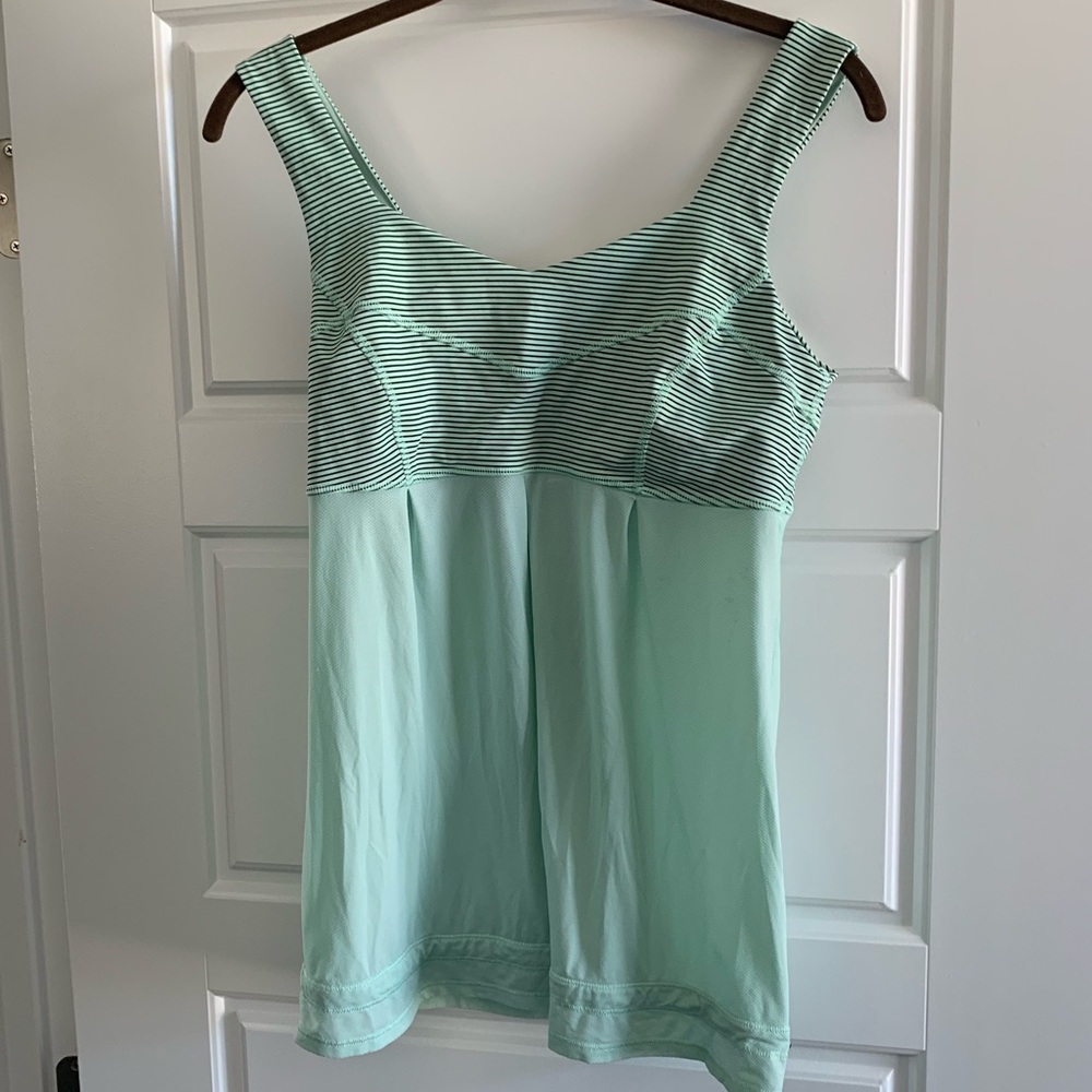 Lulu lemon workout top